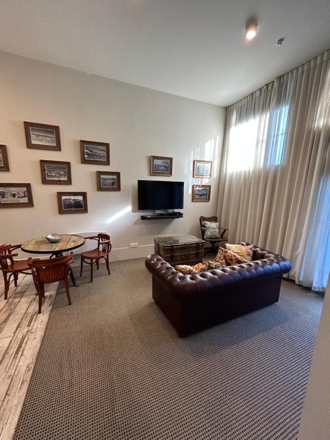 Hotel Poshtel à Oamaru Extérieur photo