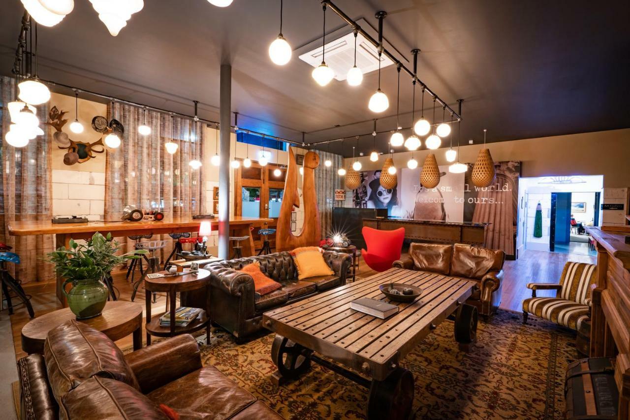 Hotel Poshtel à Oamaru Extérieur photo